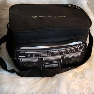 Grilling Traditions 30 Can Cooler with Speakers